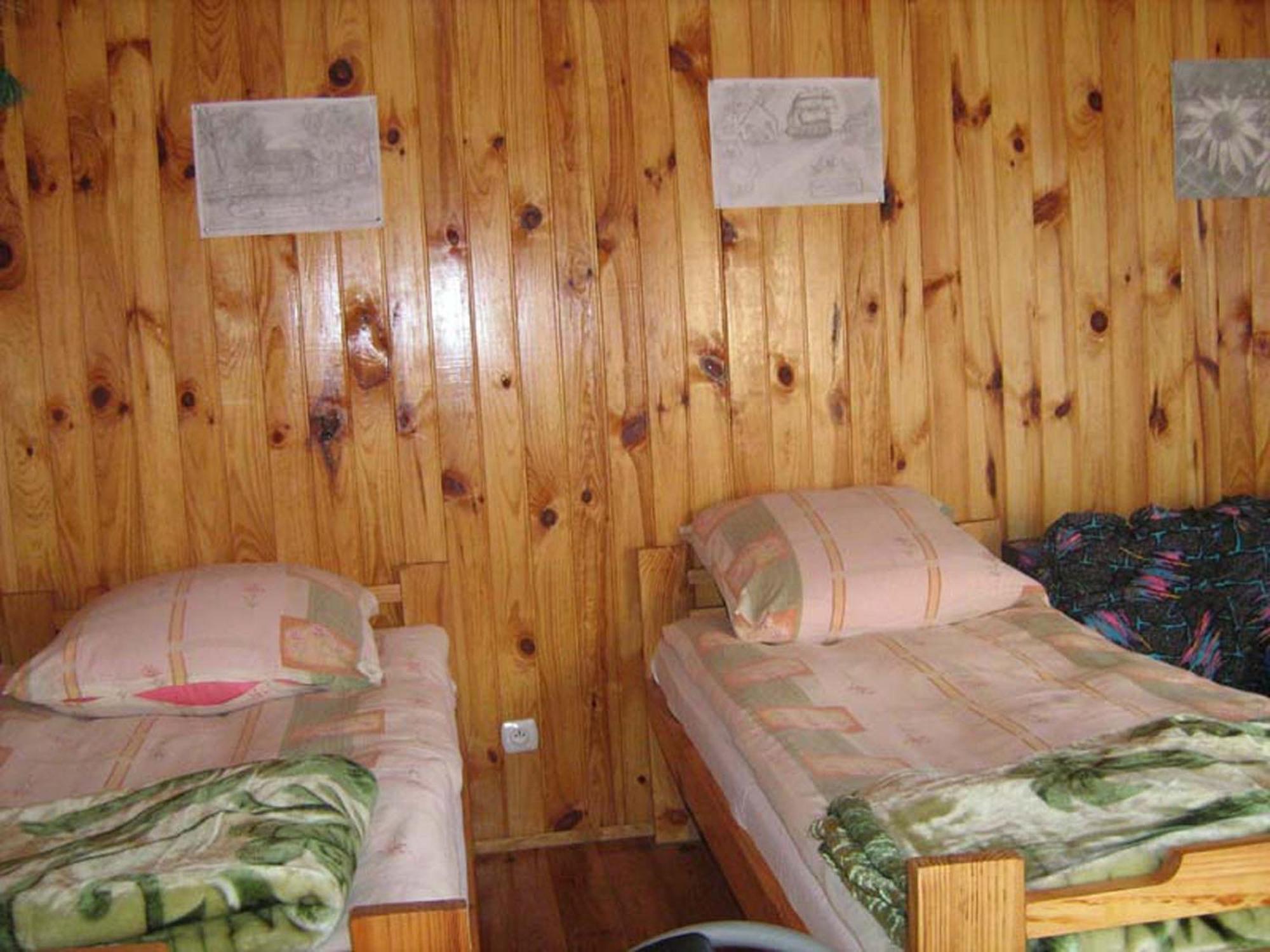 Agro-Tur Domki W Szuwarach Kuty Habitación foto